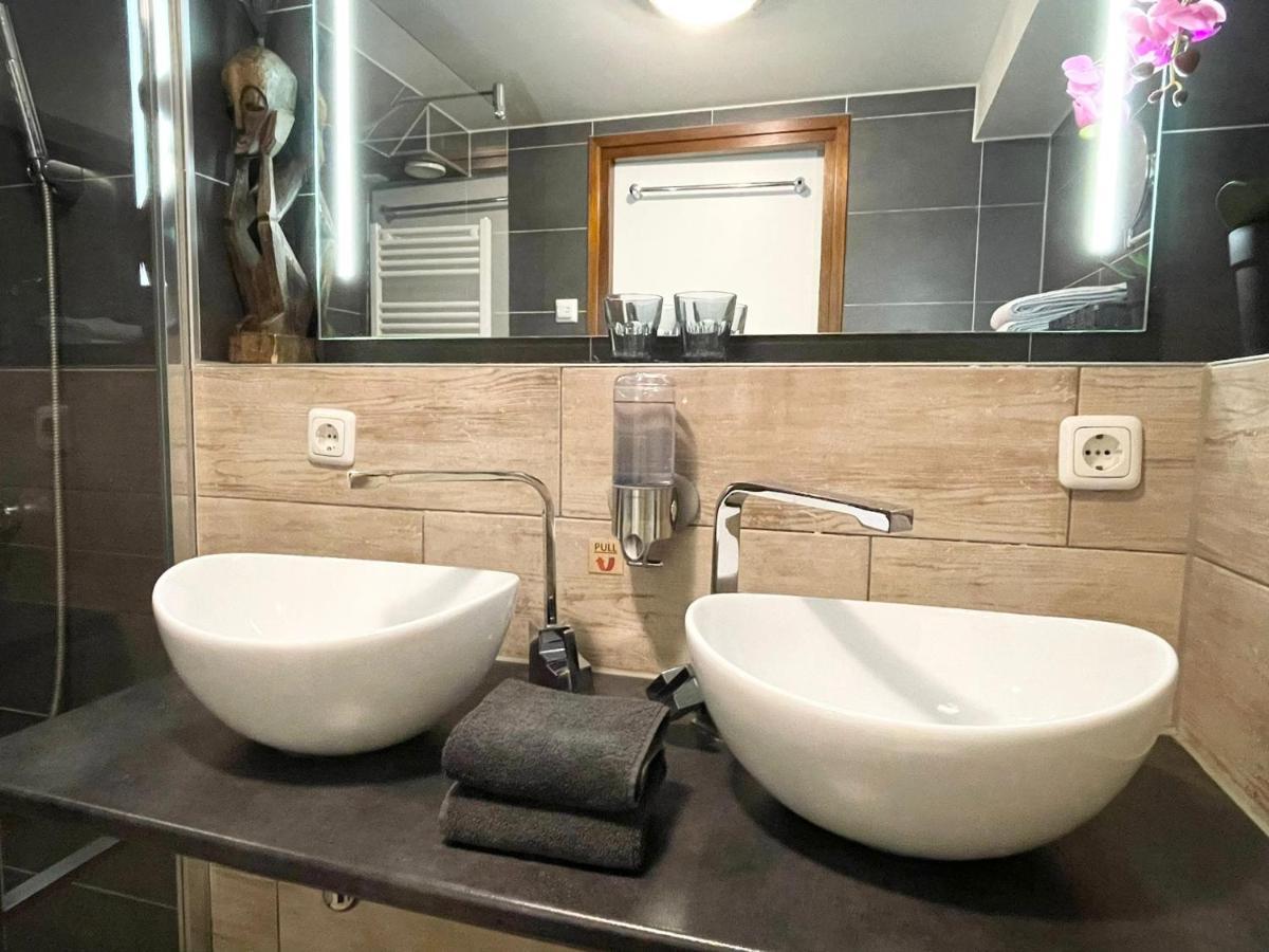 Barrio Amsterdam Hotel Екстериор снимка